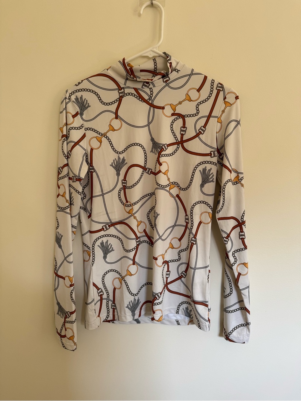 Novella Equestrian Women’s Cream Printed Long-Sleeve Mock Neck Top